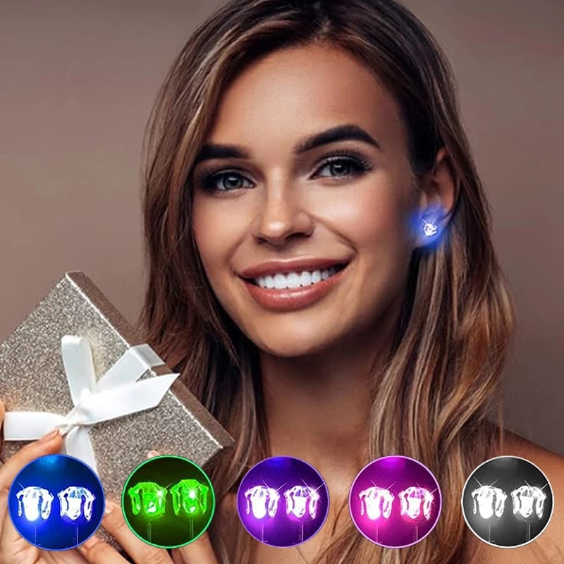 Diamond Stud Earrings - 1 Pasang anting mahkota berlian lampu