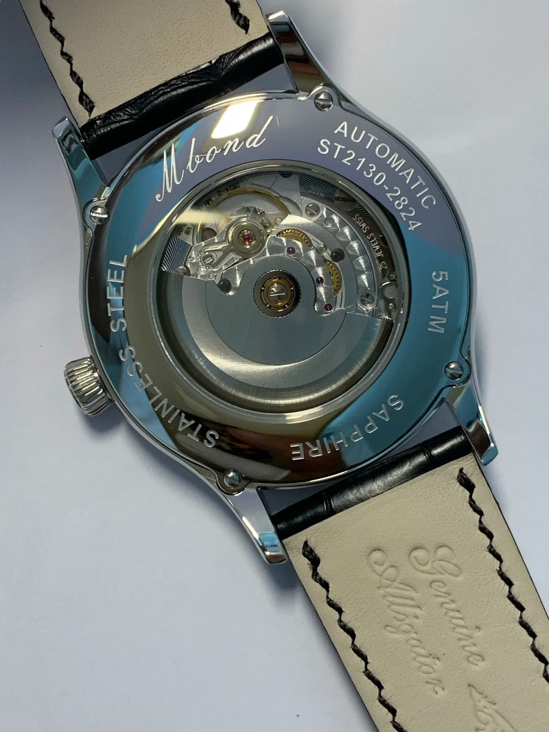 Buku Tanpa Kata, Mesin Swiss F - Jewelry Watch ulasan dan harga