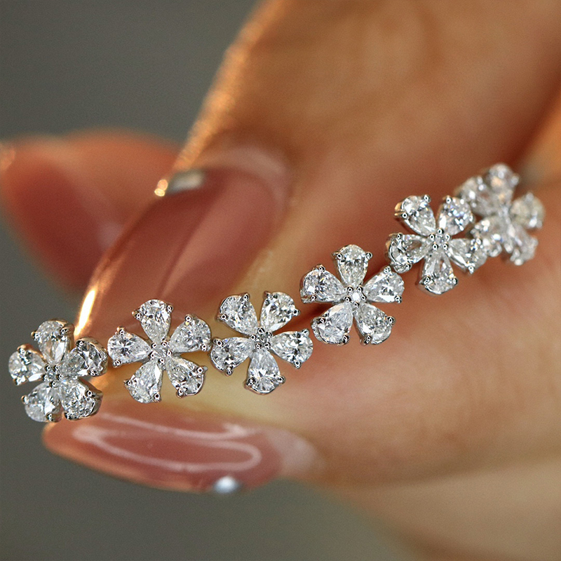 Aazuo Perhiasan Mewah 18K Emas - Diamond Stud Earrings ulasan dan harga