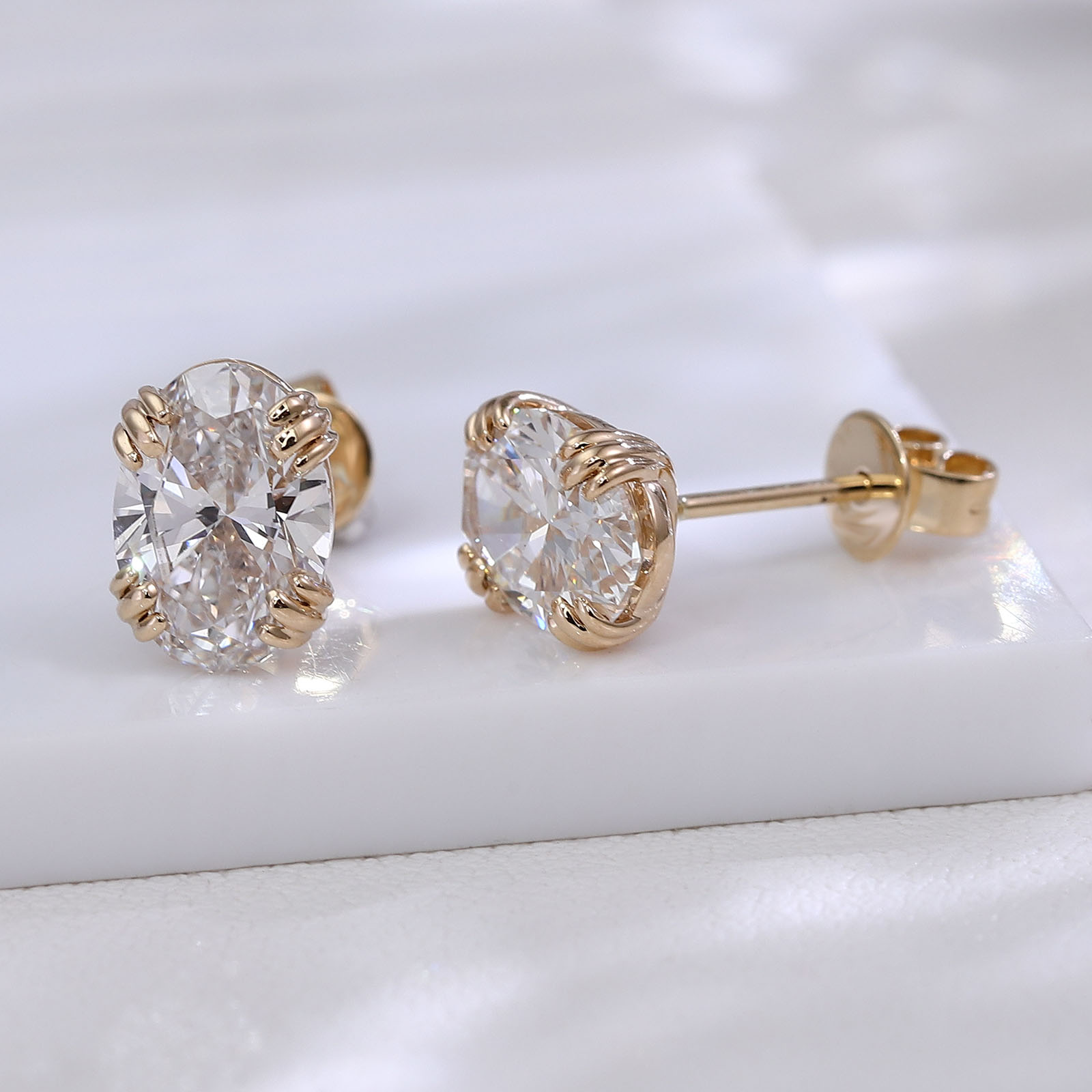 Anting-anting Oval Mewah Prove - Diamond Stud Earrings ulasan dan harga